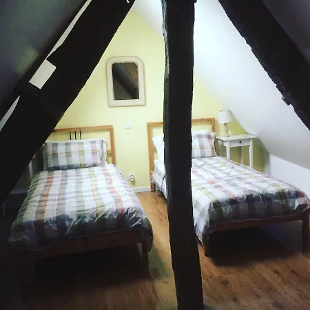 펜션 6 Bedroom House With Pool